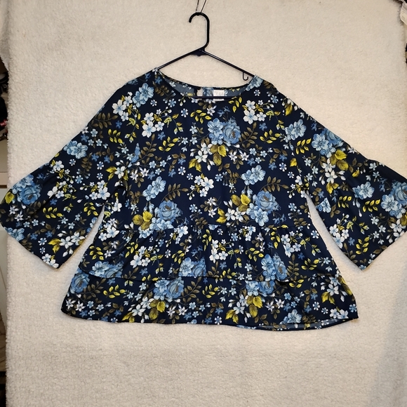 Floral Bell Sleeve Blouse- XXL20 - Picture 1 of 9